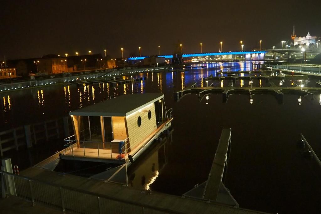 Апартаменты Houseboat Porta Mare - Odradream Щецин-39
